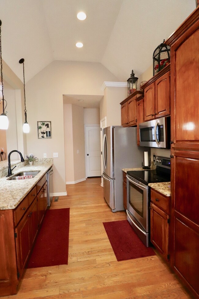 111 Mesa Dr, Portland, TN 37148 - photo 6