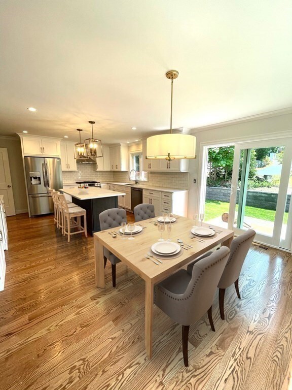 17 Lakeview Ave, Waltham, MA 02451 - photo 3