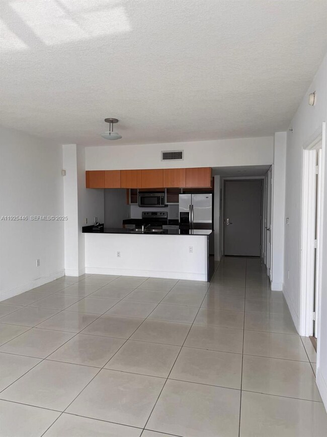 1750 N Bayshore Dr unit 4712, Miami, FL 33132 - photo 7