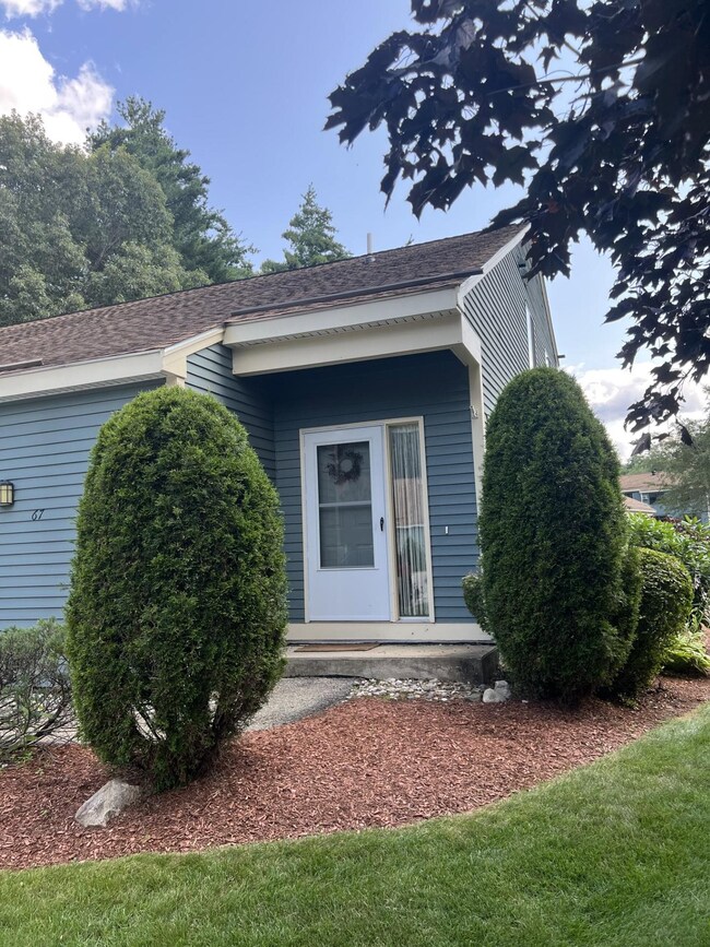 67 Indian Rock Rd, MerriMacK, NH 03054 - photo 2