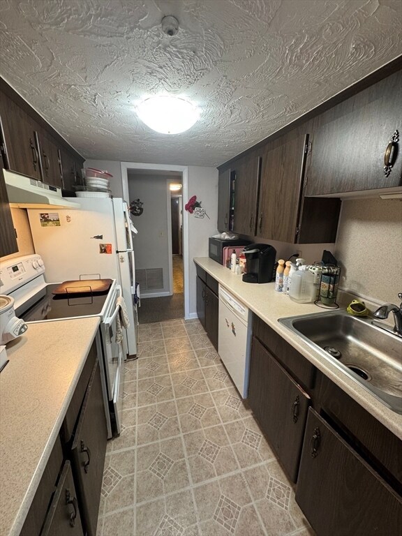 39 Christopher Dr unit G, Stoughton, MA 02072 - photo 5