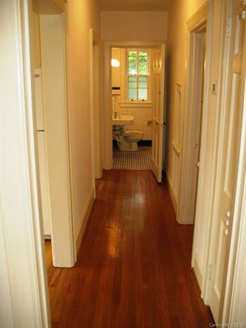 412 S Center St, Statesville, NC 28677 - photo 3