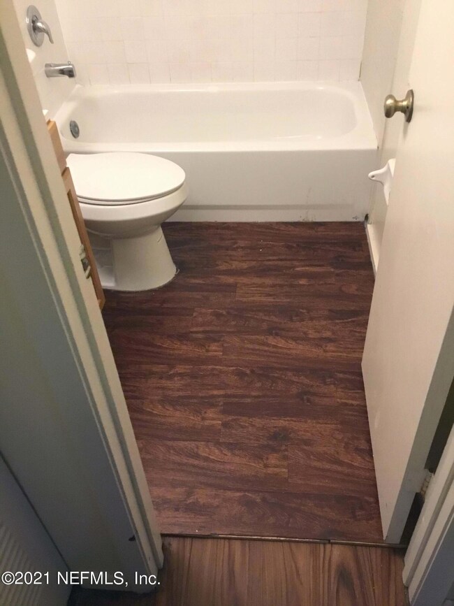 5018 Westchase Ct unit 4, Jacksonville, FL 32210 - photo 5