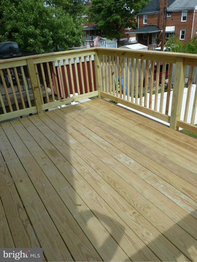 6505 Belle Vista Ave, Baltimore, MD 21206 - photo 4