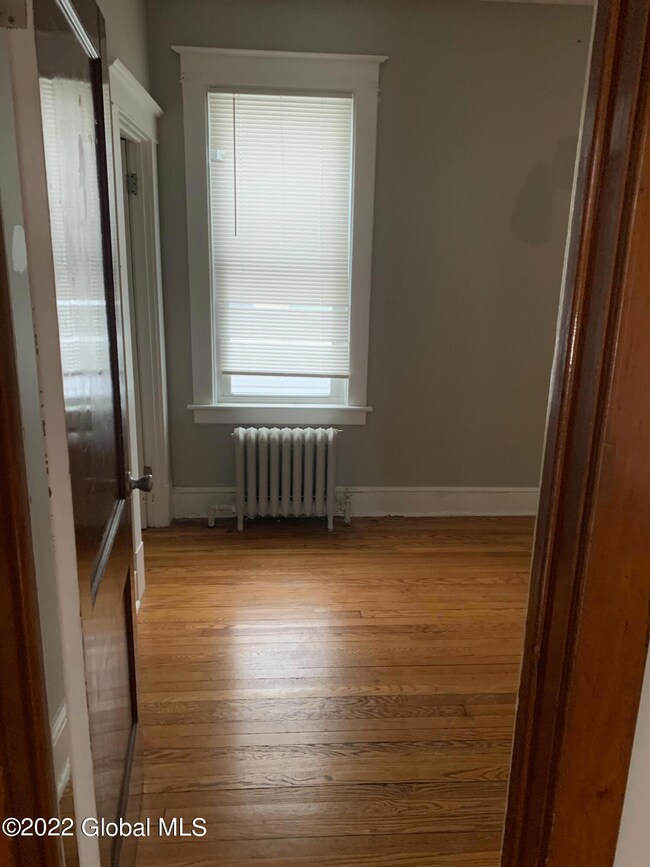 17 Sparkill Ave, Albany, NY 12209 - photo 5