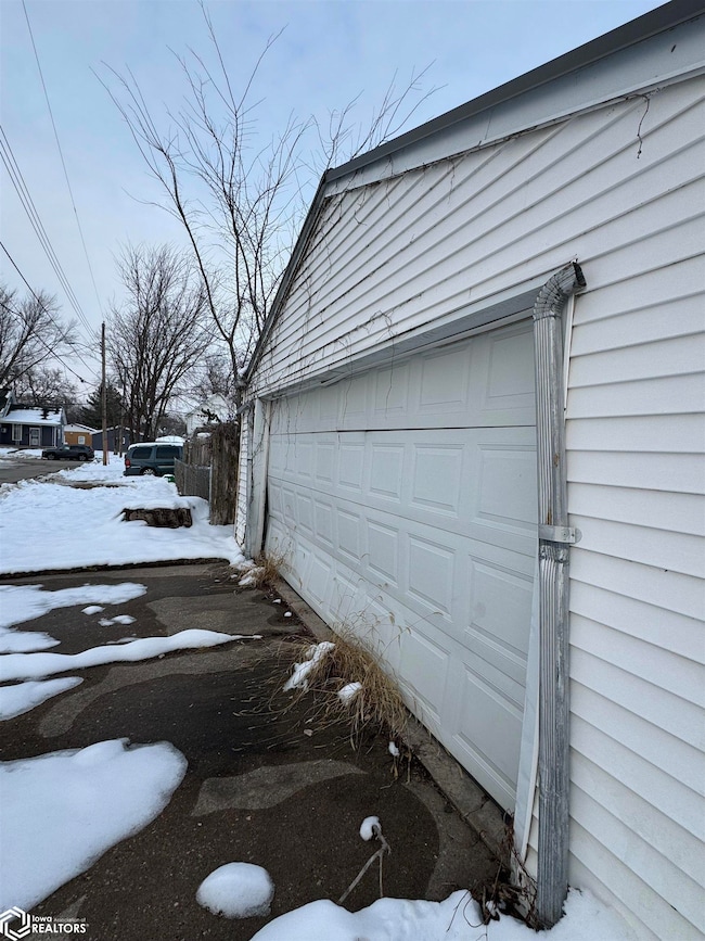 1605 Thul St, Burlington, IA 52601 - photo 2