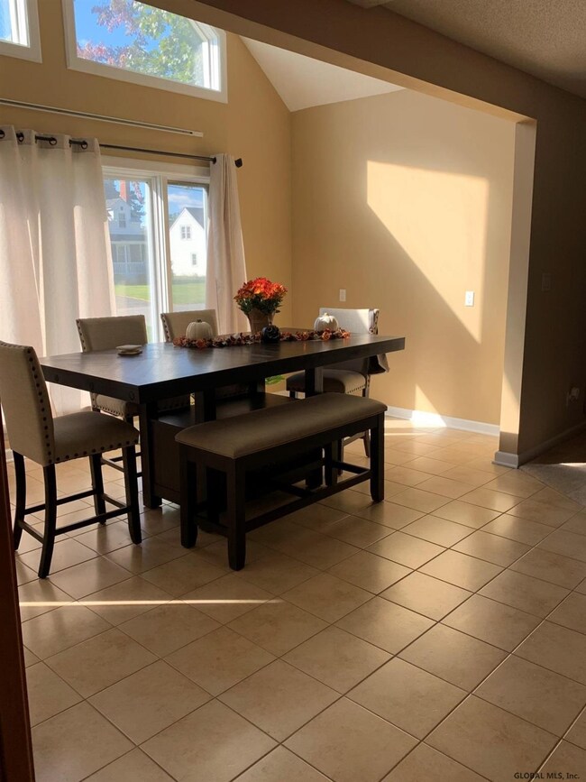 28 Priscilla Ln, Schenectady, NY 12306 - photo 3