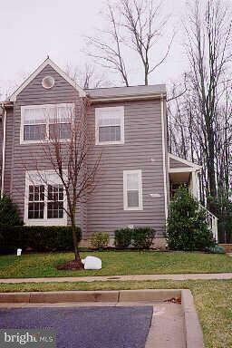 9319 Town Place Dr, Owings Mills, MD 21117 - photo 2