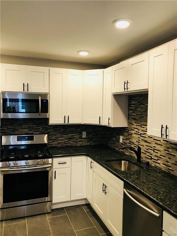 1215 N New St, Bethlehem, PA 18018 - photo 6