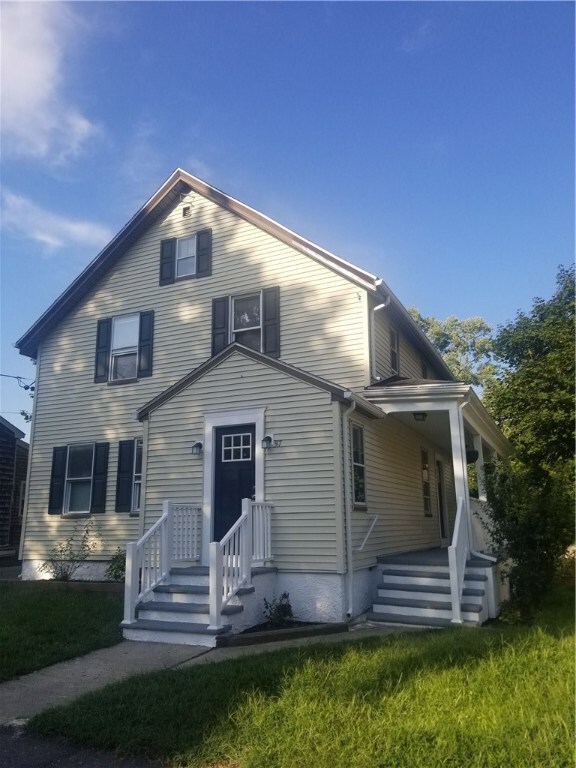 317 Summer St, Woonsocket, RI 02895 - photo 2