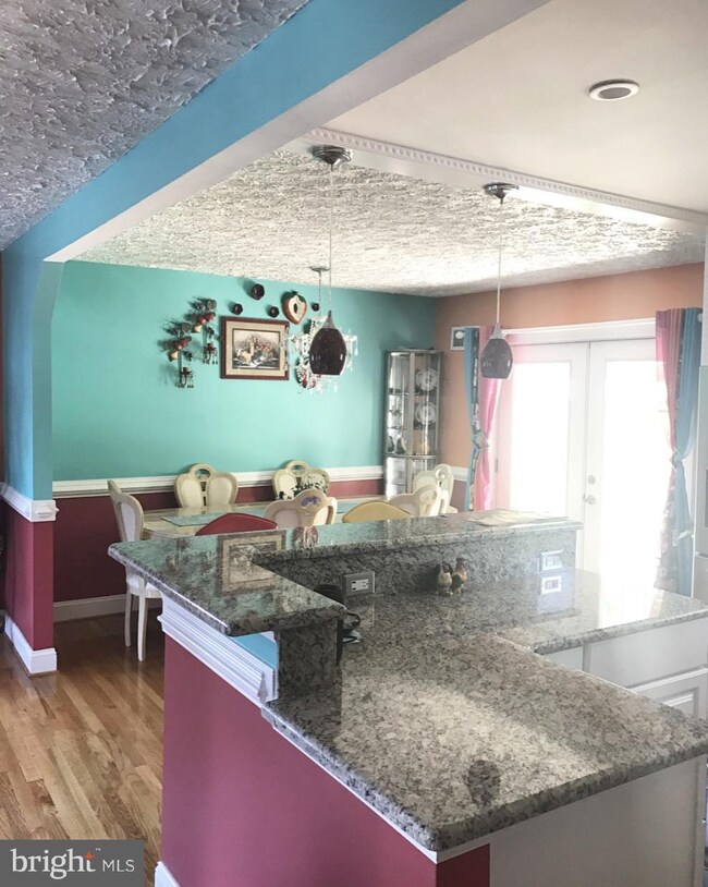 7320 Oakcrest Dr, New Carrollton, MD 20784 - photo 5