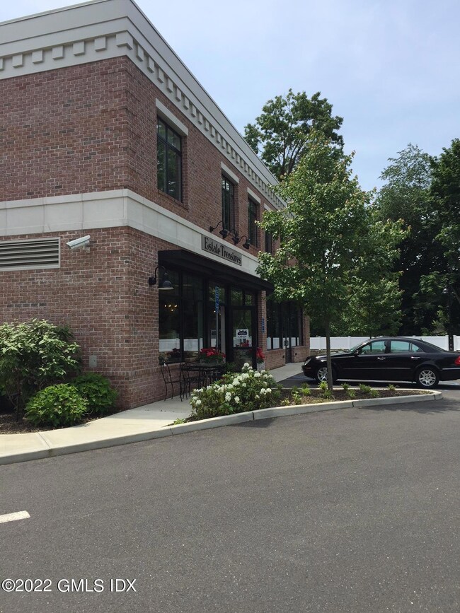 1381 E Putnam Ave unit 4, Old Greenwich, CT 06870 - photo 3