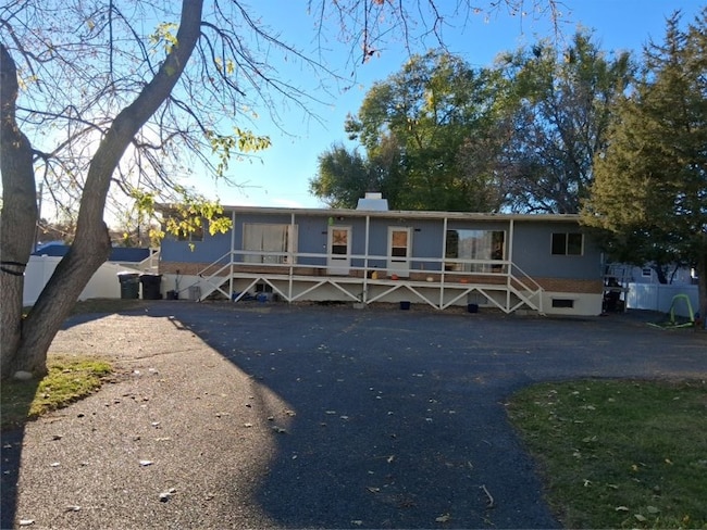 1730-32-34 Lake Elmo Dr, Billings, MT 59105 - photo 3