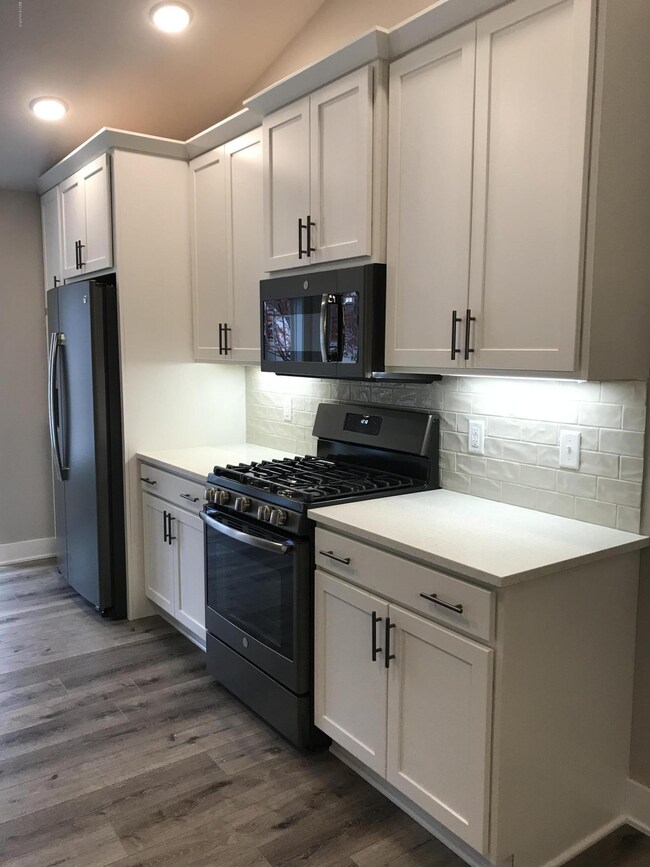 5365 Penrose Ln unit 73, Kalamazoo, MI 49009 - photo 2