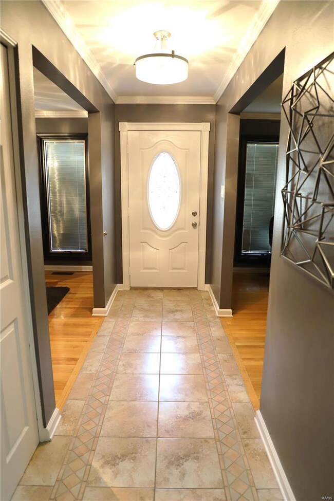 ENTRY FOYER