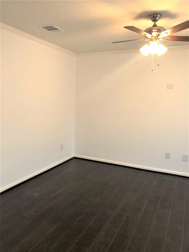 1443 Saddle Rock Dr, Houston, TX 77088 - photo 6