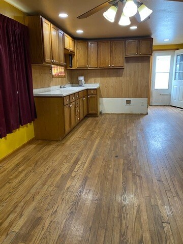 201 N Vine St, Camargo, IL 61919 - photo 6