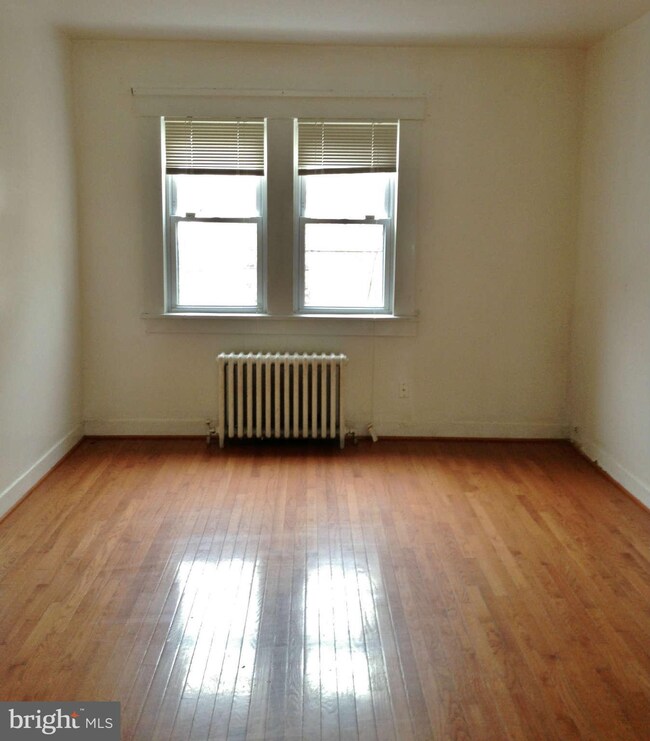 4126 Edmondson Ave, Baltimore, MD 21229 - photo 3