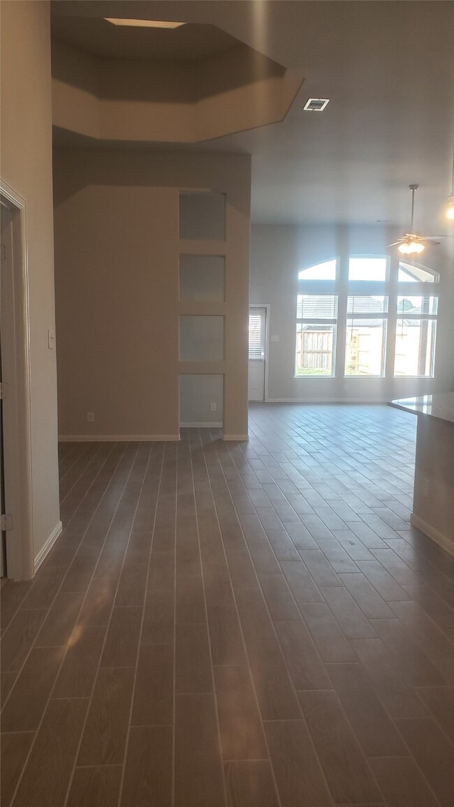 19022 Crested Moss Ave, Tomball, TX 77377 - photo 4