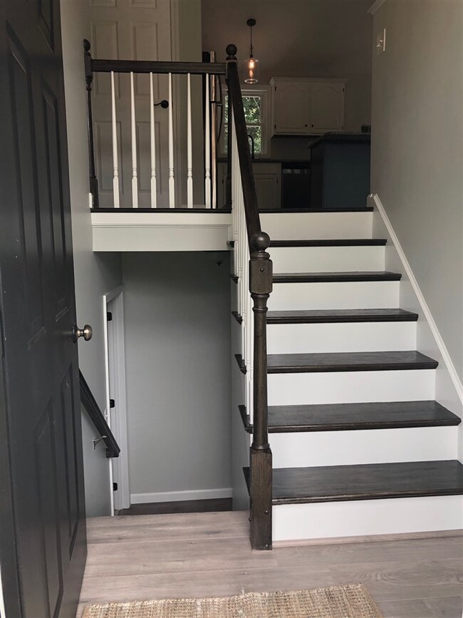 5 Fairway Rd, Londonderry, NH 03053 - photo 2