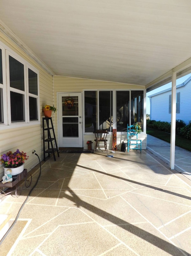 11030 Maverick Dr, Dade City, FL 33525 - photo 2