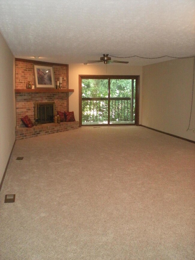 GREAT great room!