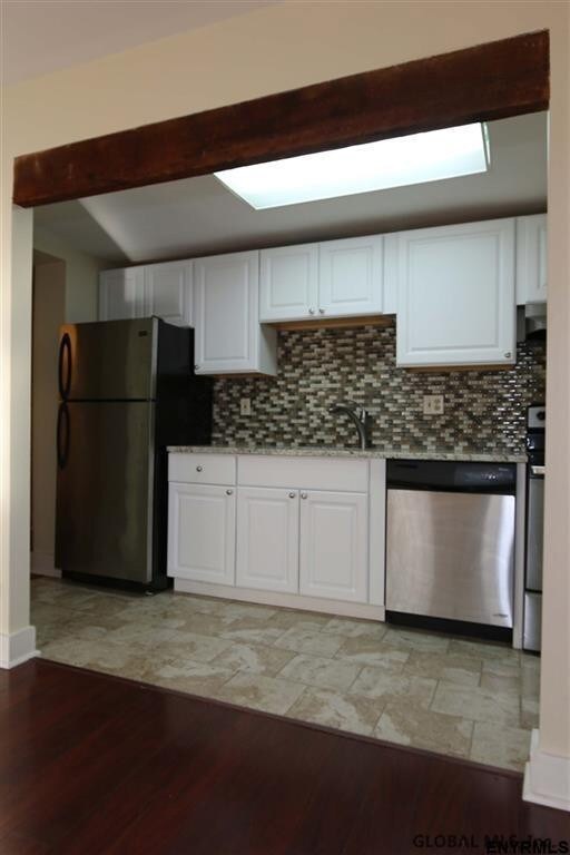 2 Lancaster St unit Garden, Albany, NY 12210 - photo 7