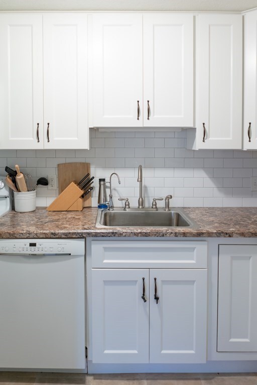 53 Fountain Ln unit 10, South Weymouth, MA 02190 - photo 3