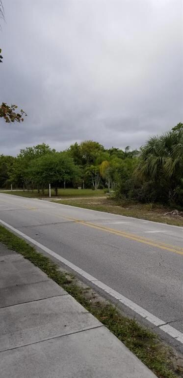 Horseshoe Point Rd.