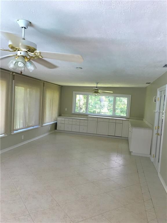 Florida/family room.  Let your imagination take ov