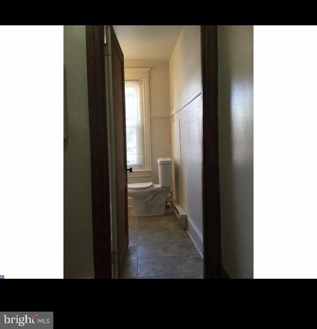 334 Chestnut St, Pottstown, PA 19464 - photo 5