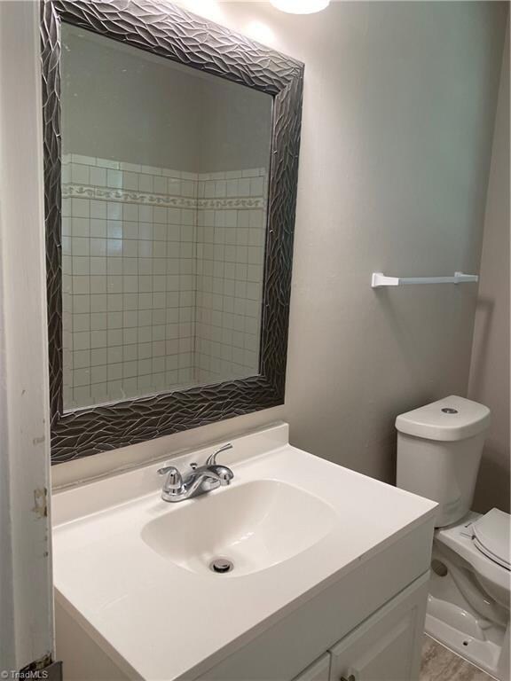 2003 Potomac Dr, Greensboro, NC 27403 - photo 6