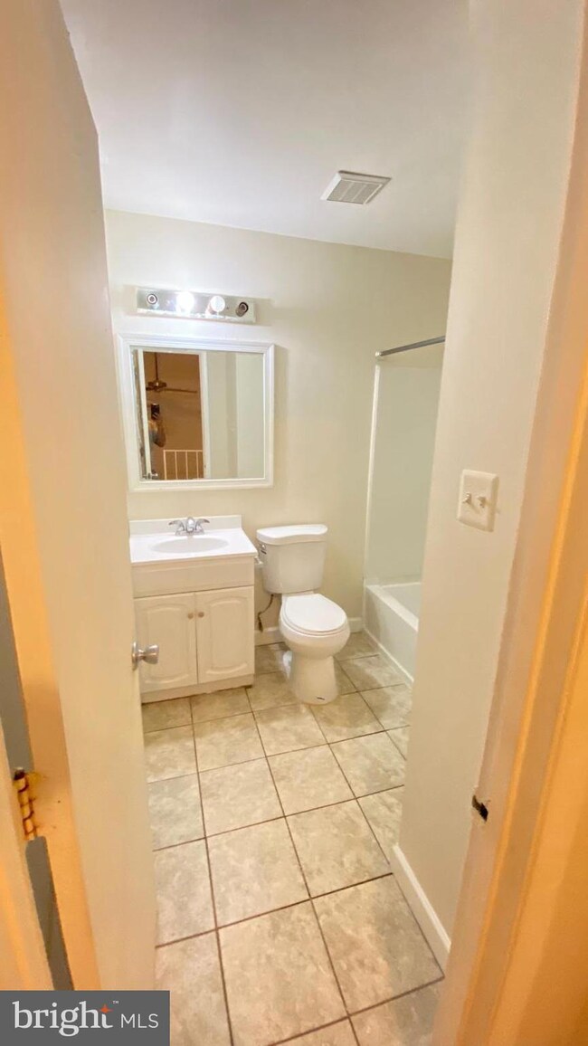 10994 Hiram Ct, Manassas, VA 20109 - photo 7