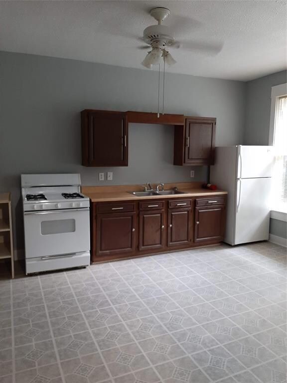 520 W Murray St, Denison, TX 75020 - photo 6