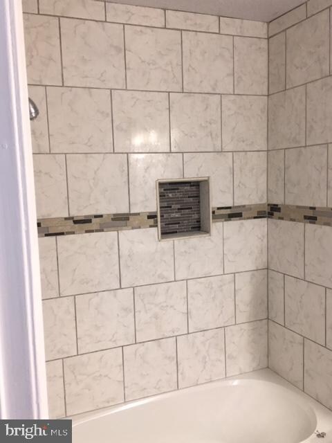 7810 Suiter Way, Hyattsville, MD 20785 - photo 2