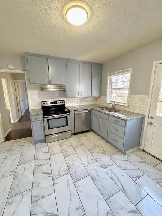 6876 Sni A Bar Rd, Kansas City, MO 64129 - photo 4