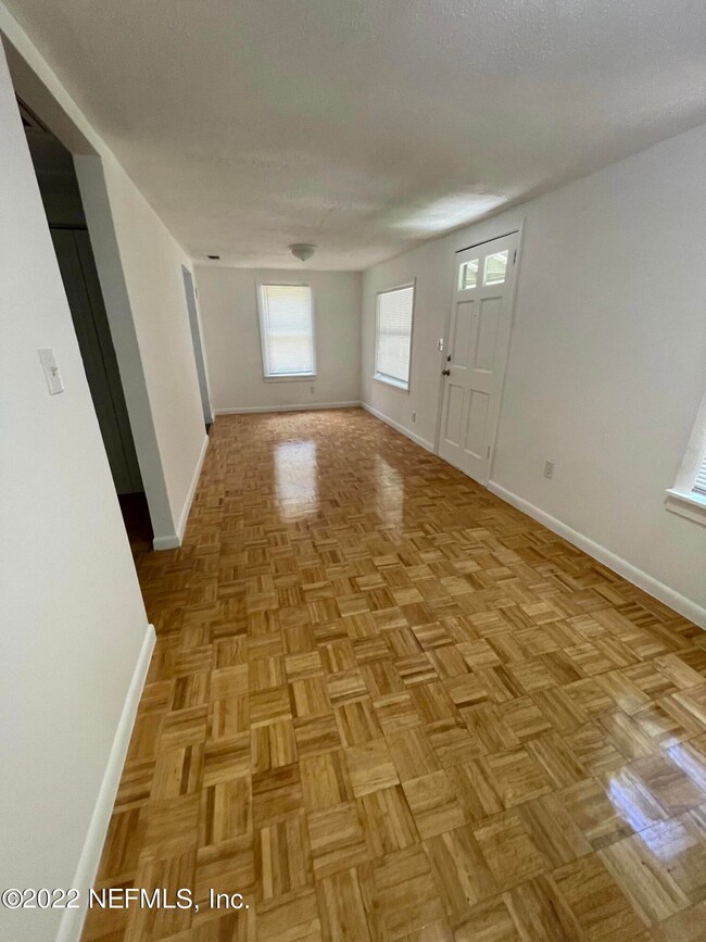 1486 Hamilton St, Jacksonville, FL 32205 - photo 4