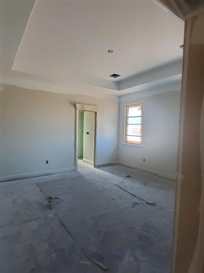 613 NW Creekside Dr, Cache, OK 73527 - photo 4