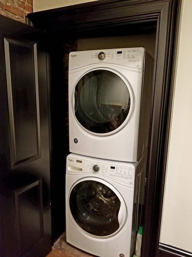 275 S Limestone unit 110, Lexington, KY 40508 - photo 4