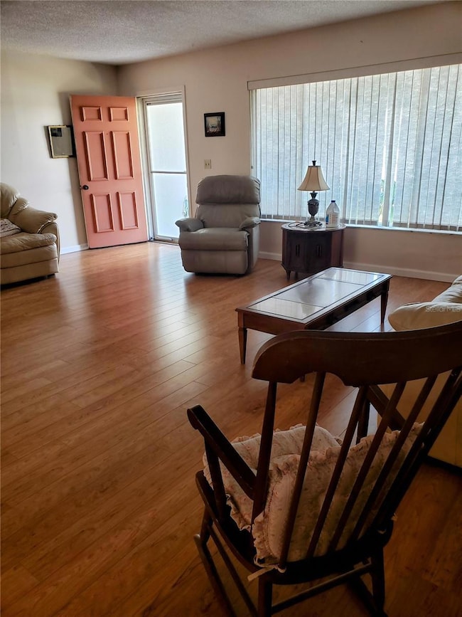 806 Hickory Ln, Bradenton, FL 34208 - photo 2