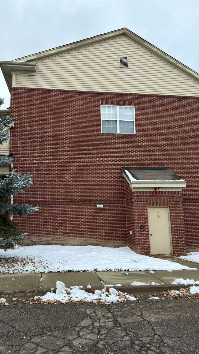 15602 Stone Crossing Dr unit D86, Southfield, MI 48075 - photo 4