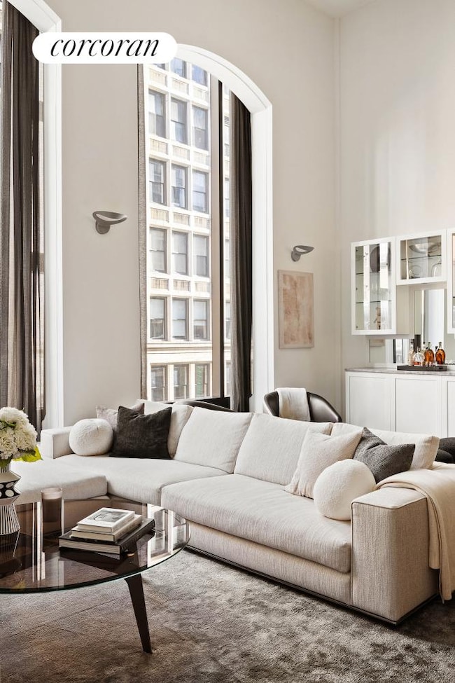 15 Union Square W unit 4, New York, NY 10003 - photo 2