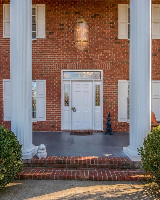 507 Old Pond Ln, Dickson, TN 37055 - photo 2