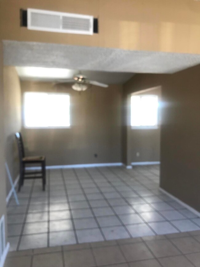 256 Mccarthy Ave, El Paso, TX 79915 - photo 3