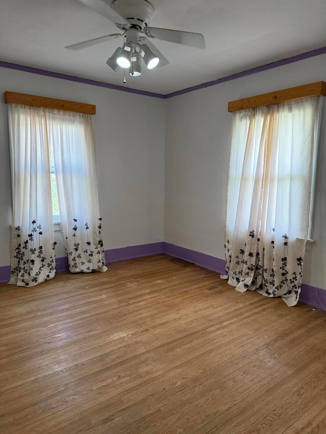 1301 S 1st St, Aberdeen, SD 57401 - photo 5