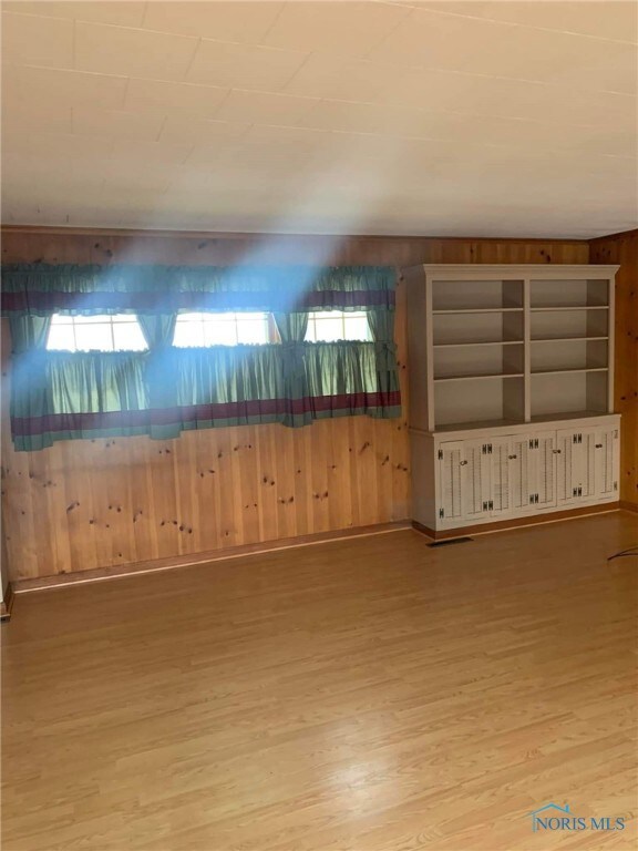 405 W 1st St, Woodville, OH 43469 - photo 5