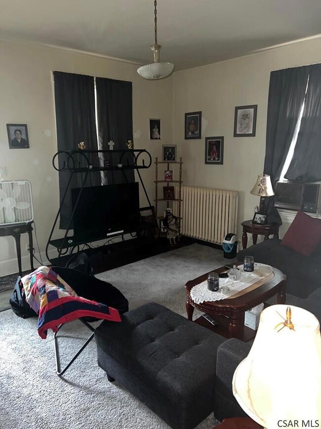 652 Living Room