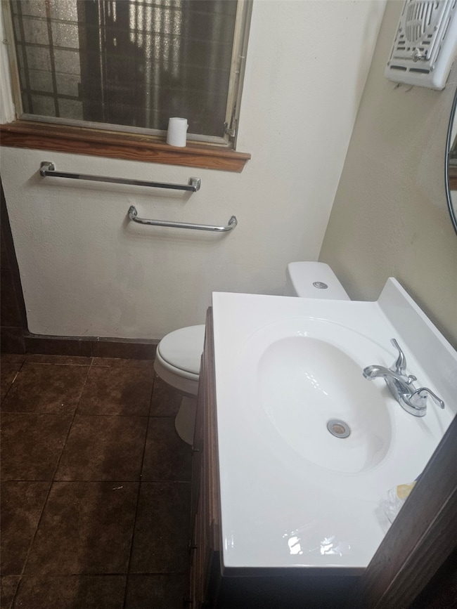 2810 Monticello Dr, Houston, TX 77045 - photo 4