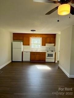 328 Millsaps Rd, Statesville, NC 28625 - photo 2