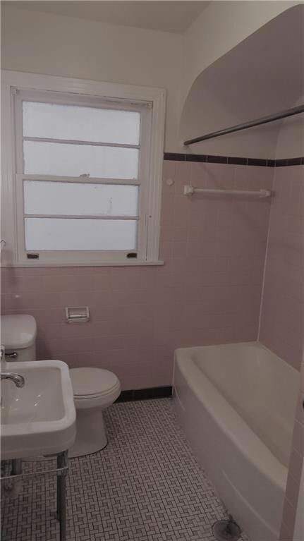 1315 Constantinople St unit up, New Orleans, LA 70115 - photo 5